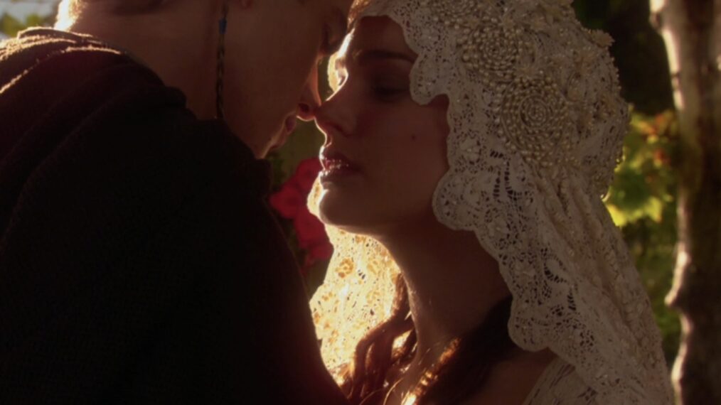 Star Wars - Hayden Christensen as Anakin Skywalker, Natalie Portman as Padme Amidala