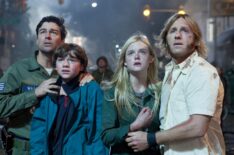 Super 8 - Kyle Chandler, Joel Courtney, Elle Fanning, Ron Eldard, 2011