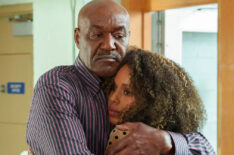 Delroy Lindo and Kerry Washington in Unprisoned on Hulu