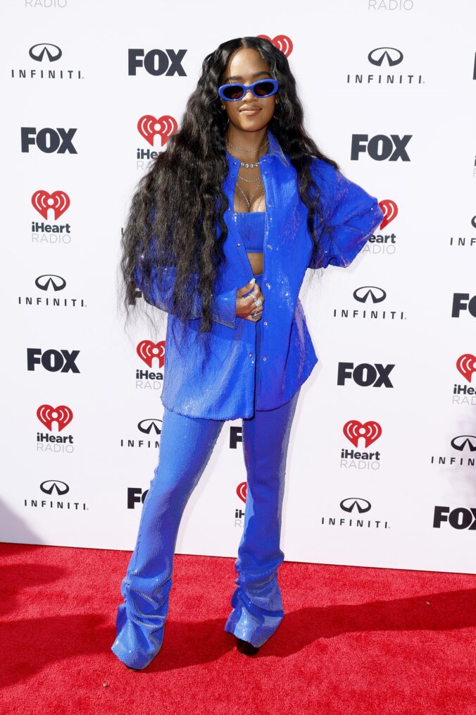H.E.R. at the 2023 iHeart Radio Music Awards