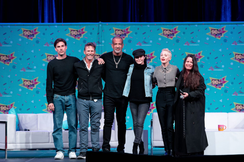 See the Stars of 'Buffy,' '90210,' 'Charmed' & 'All That' Reunite at