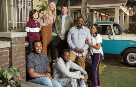 Marcel Spears, Hank Greenspan, Beth Behrs, Max Greenfield, Sheaun McKinney, Cedric The Entertainer, and Tichina Arnold in 'The Neighborhood'