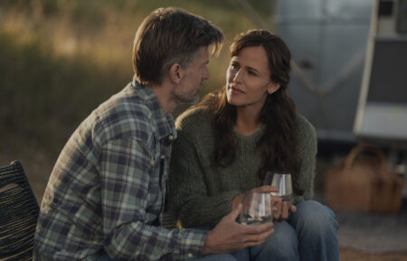 Nikolaj Coster-Waldau and Jennifer Garner in 'The Last Thing He Told Me'
