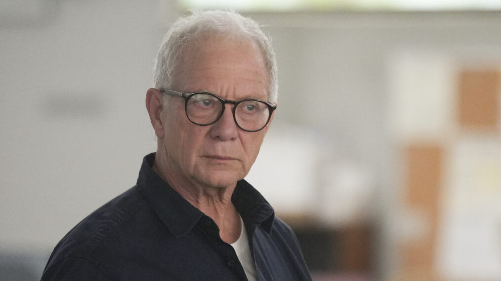 ‘Alaska Daily’: Jeff Perry Teases Aftermath of Hostage Situation