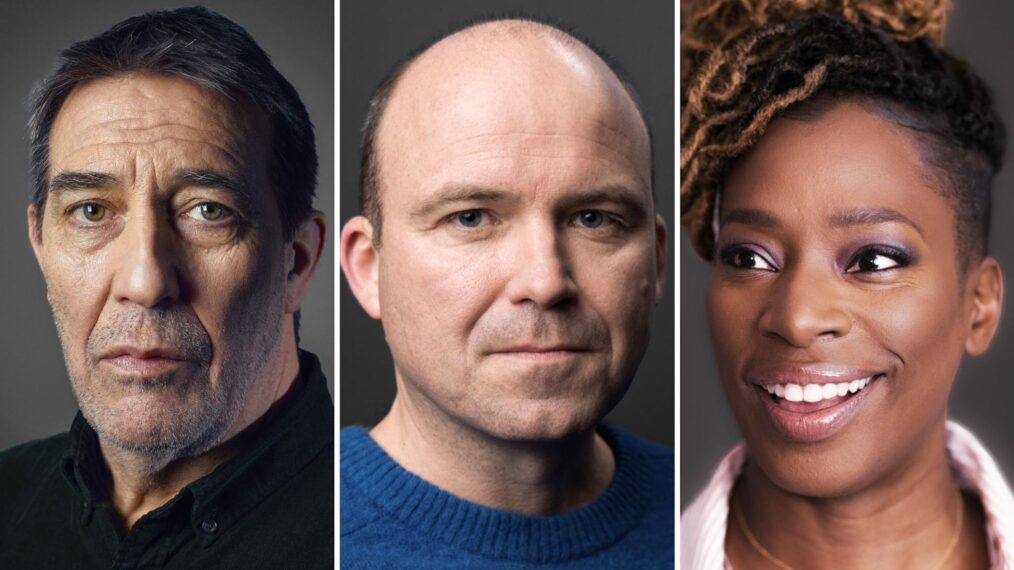 Ciarán Hinds (L), Rory Kinnear (C), Tanya Moodie (R) für „Die Ringe der Macht“