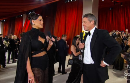 Ashley Graham interviewing Hugh Grant at the Oscar 2023