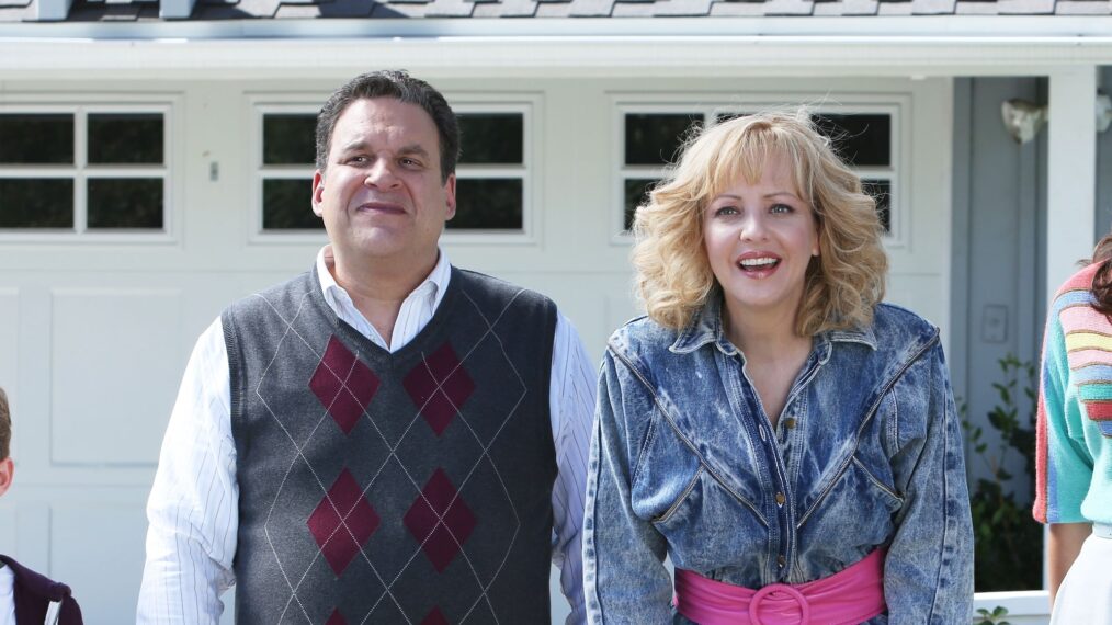 Jeff Garlin and Wendi McLendon-Covey on The Goldbergs