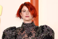 Jessie Buckley arrives at the 2023 Oscars