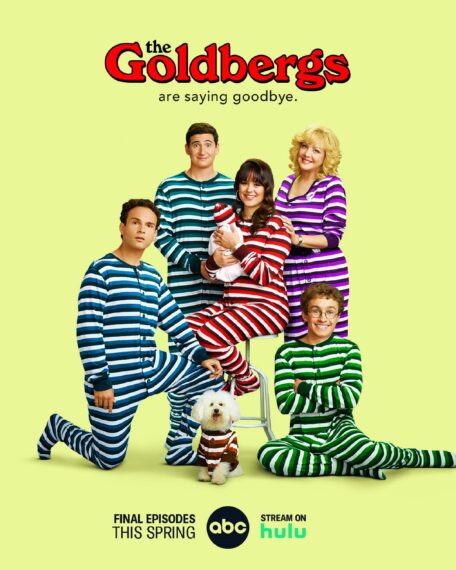 Troy Gentile, Sam Lerner, Hayley Orrantia, Wendi McLendon-Covey, and Sean Giambrone in 'The Goldbergs'