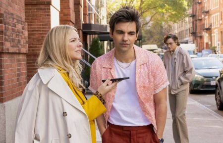 Heléne Yorke and Drew Tarver in 'The Other Two'