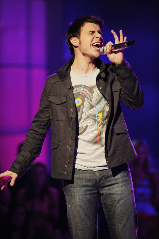 Kris Allen, 'Group Two Performs' - Season 8 of American Idol