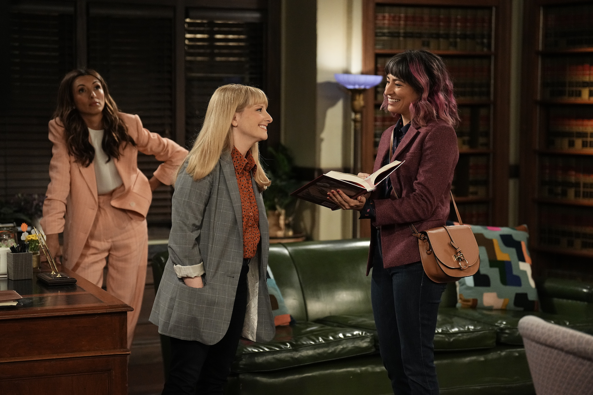 India de Beaufort, Melissa Rauch, and Melissa Villaseñor in 'Night Court' Season 1 Episode 12