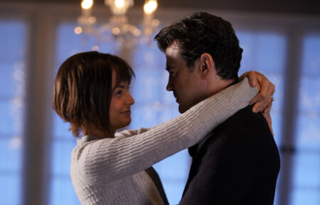 Stephanie Szostak and Ron Livingston on 'A Million Little Things'