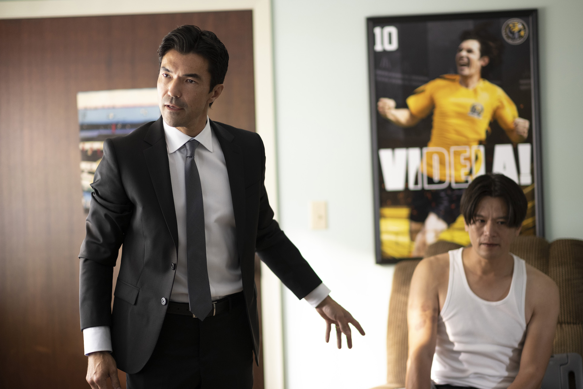 Ian Anthony Dale und Takashi Yamaguchi in „Accused“