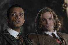 Jacob Anderson as Louis De Point Du Lac and Sam Reid as Lestat De Lioncourt in 'Interview With the Vampire'