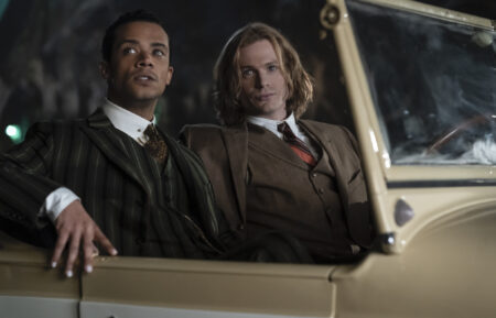 Jacob Anderson as Louis De Point Du Lac and Sam Reid as Lestat De Lioncourt in 'Interview With the Vampire'