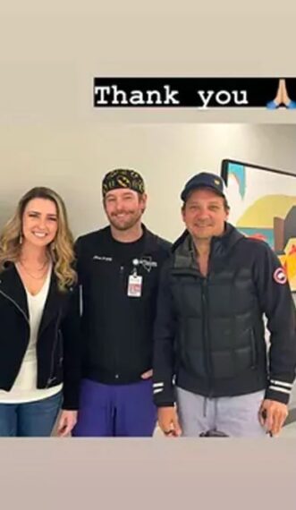 Jeremy Renner visits hospital