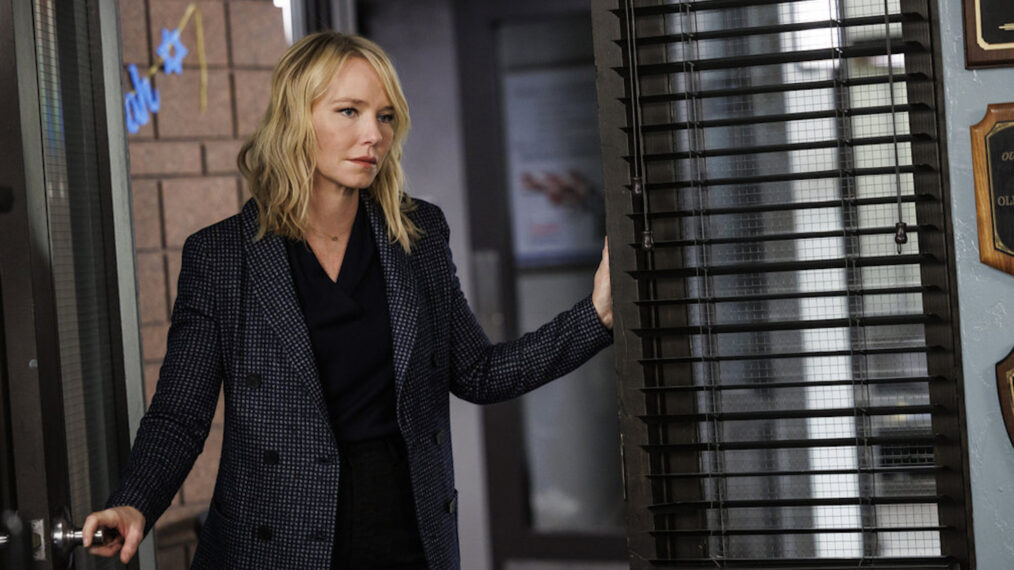 Kelli Giddish in 'Law & Order: SVU' - 'And A Trauma In A Pear Tree'