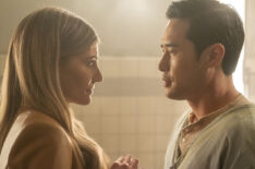 Caitlin Bassett and Raymond Lee in 'Quantum Leap'