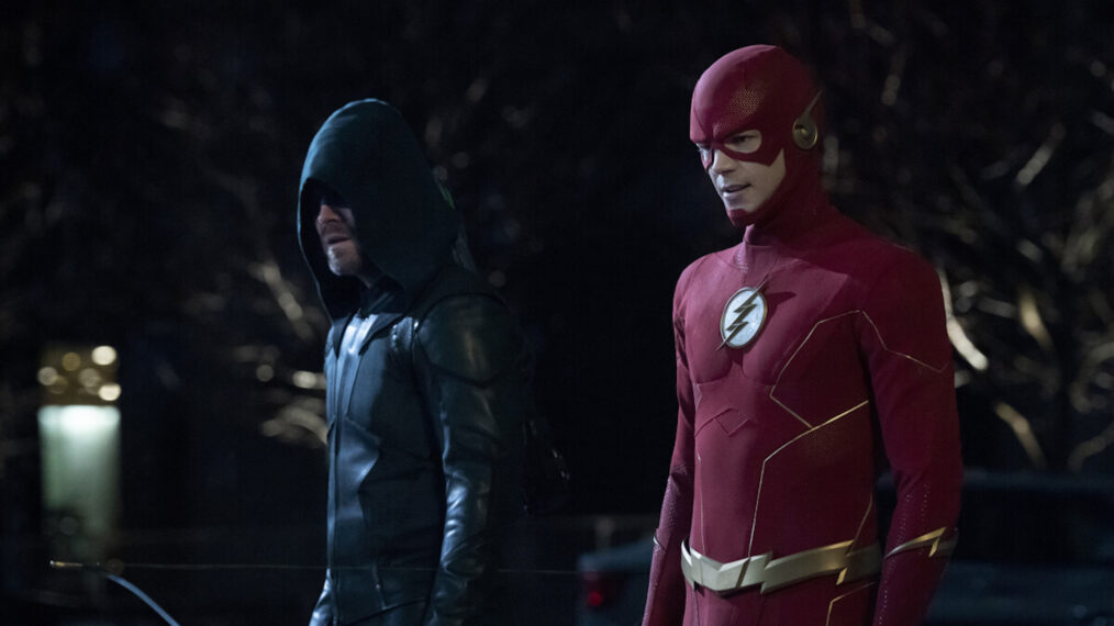 Stephen Amell and Grant Gustin in 'The Flash'