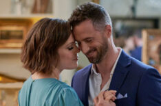 Erin Krakow and Brendan Penny in 'The Wedding Cottage'