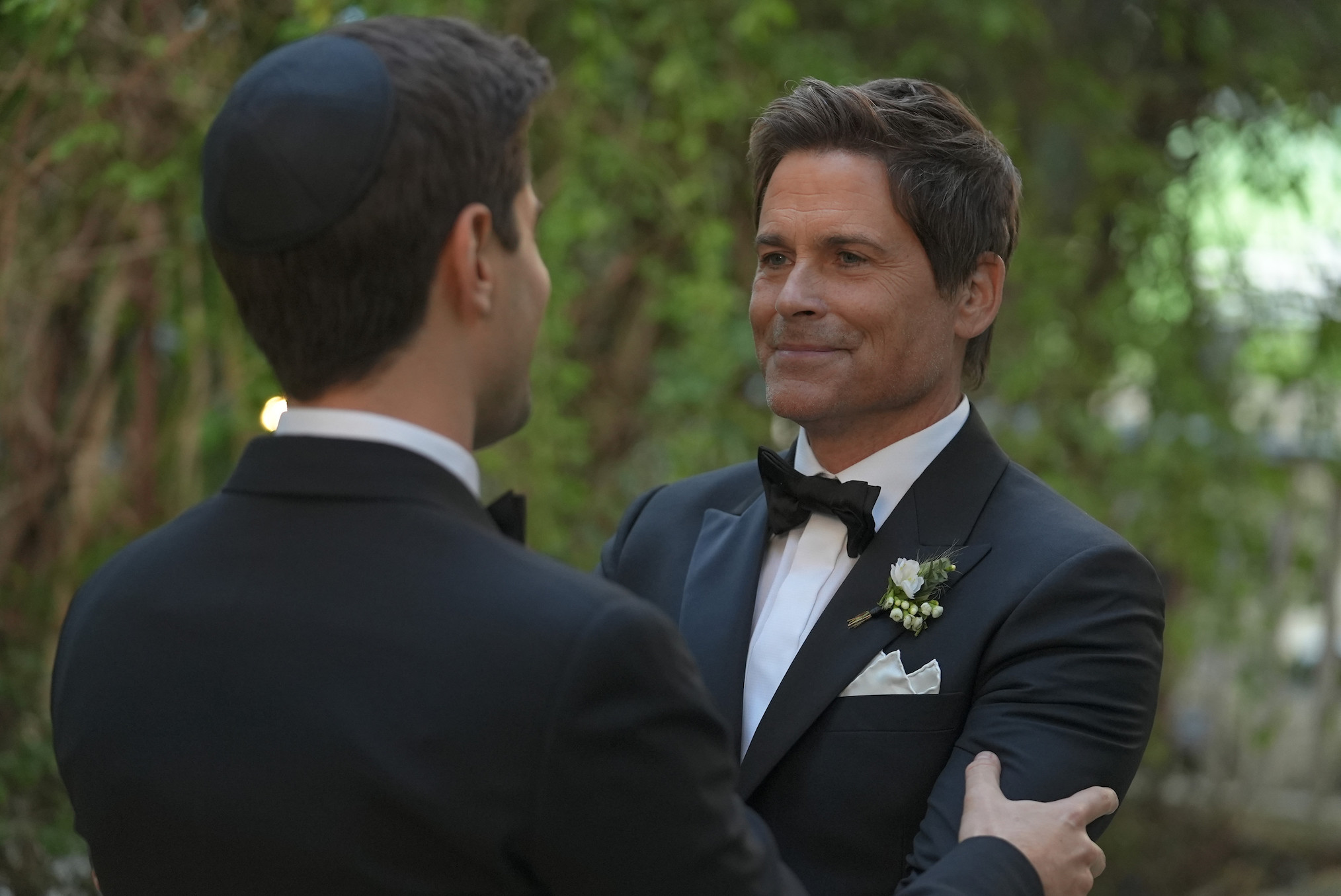 Ronen Rubinstein and Rob Lowe in '9-1-1: Lone Star'