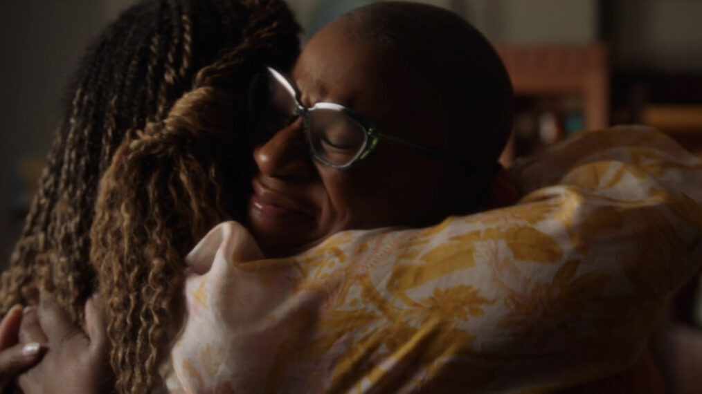 Tracie Thoms and Aisha Hinds in '9-1-1'