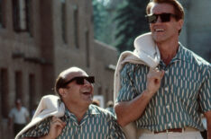 Danny DeVito and Arnold Schwarzenegger in 'Twins'