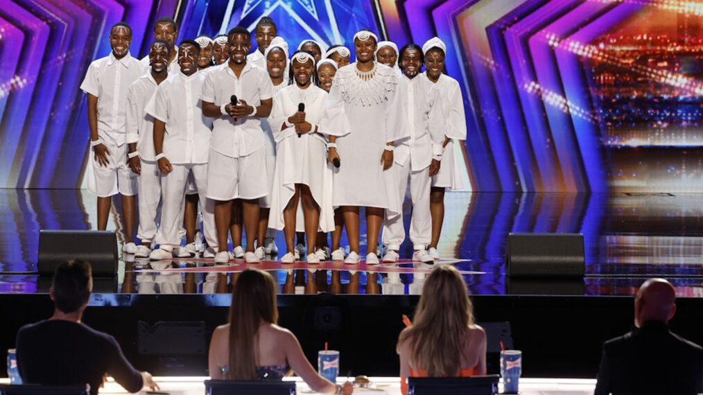 'AGT' Premiere Simon Cowell Cries as Choir Pays Tribute to Late