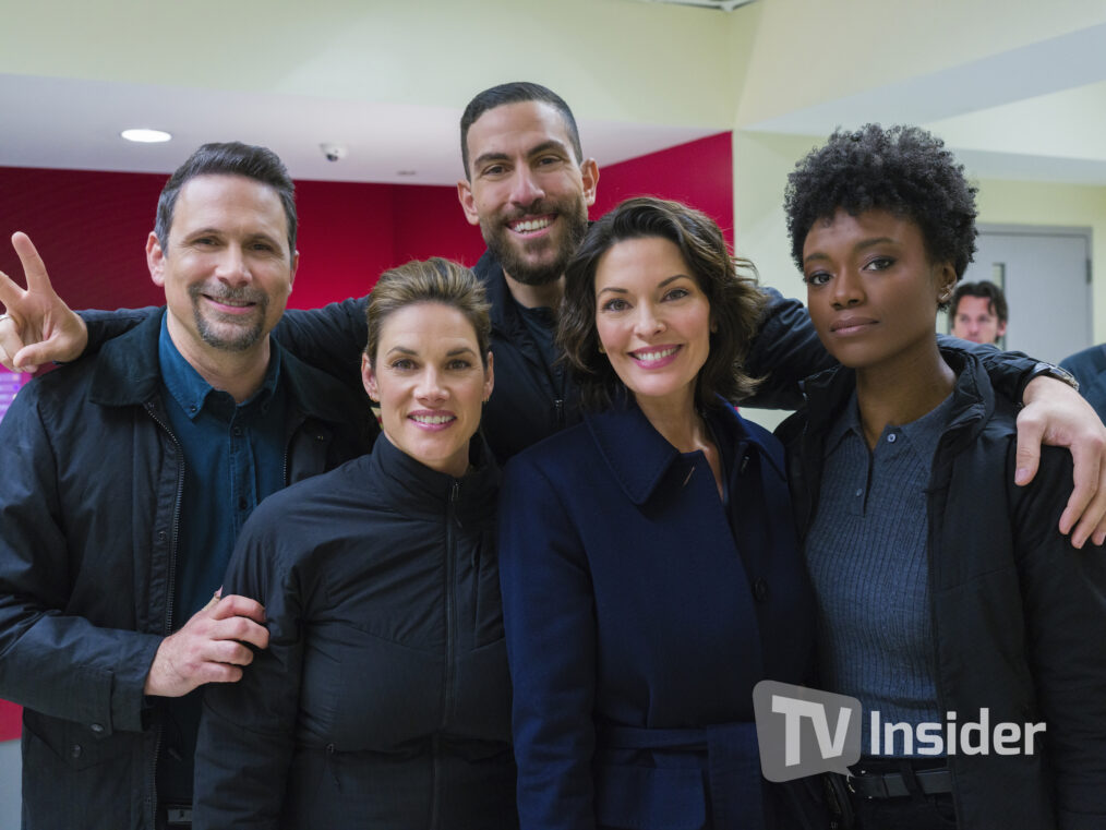 Jeremy Sisto, Missy Peregrym, Zeeko Zaki, Alana De La Garza, and Katherine Renee Kane Behind the Scenes of 'FBI'