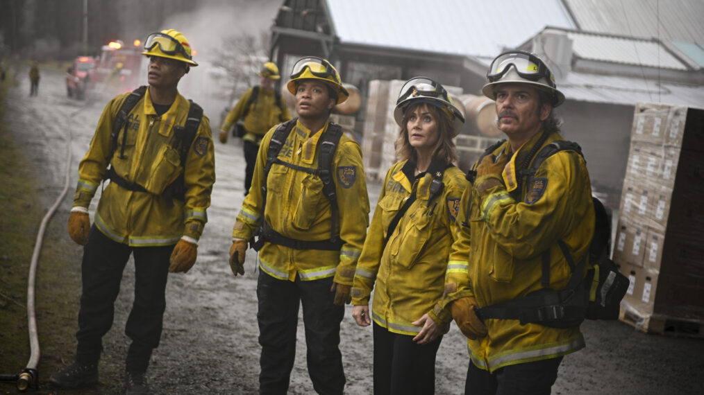 Jordan Calloway, Jules Latimer, Diane Farr, and Billy Burke in 'Fire Country' - 'Backfire'