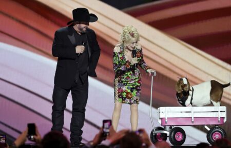 Garth Brooks and Dolly Parton host the ACM Awards 2023