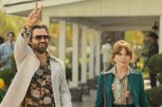 Jake Johnson and Ophelia Lovibond in 'Minx' Season 2