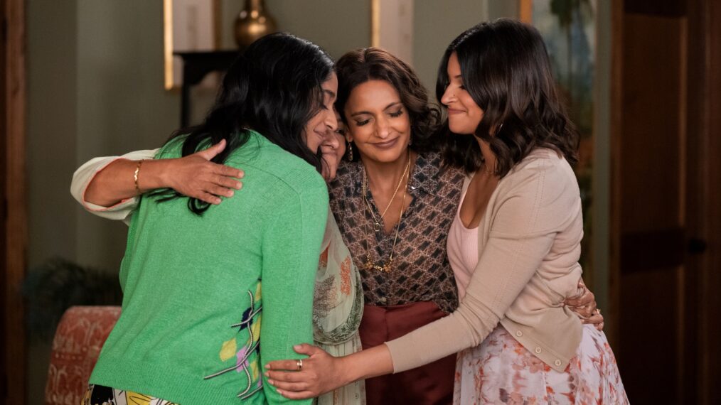 Maitreyi Ramakrishnan, Poorna Jagannathan y Richa Moorjani en la temporada 4 de 'Yo nunca lo he hecho'