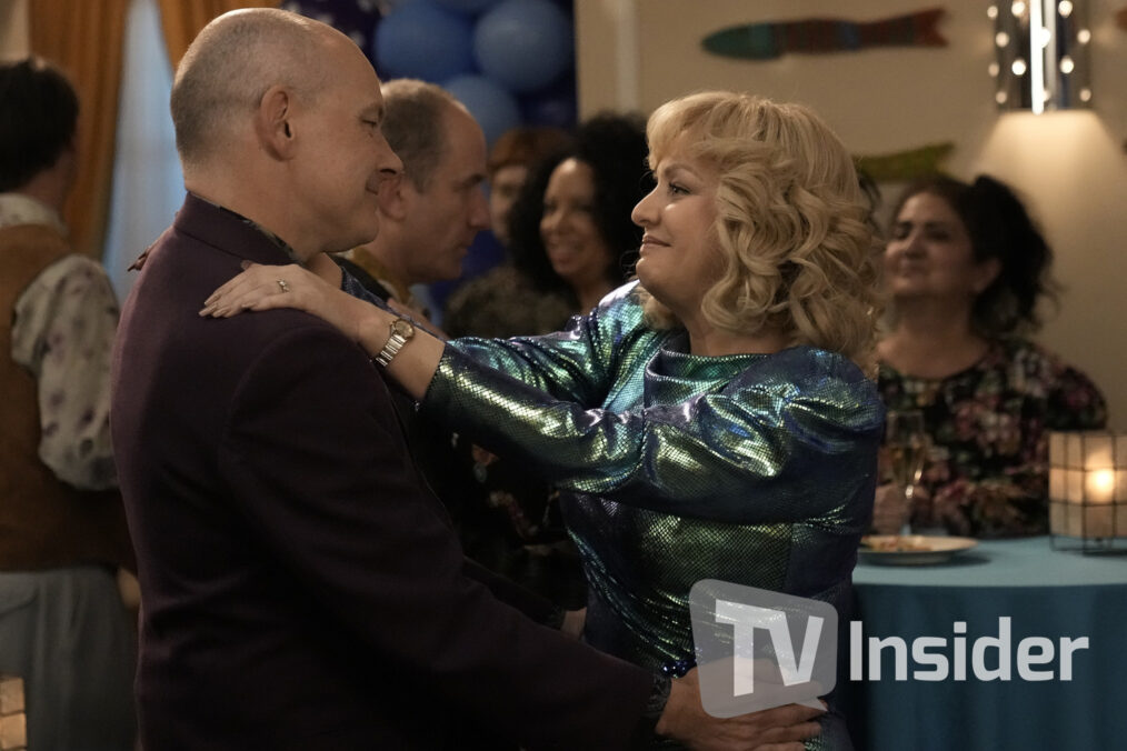 Rob Corddry and Wendi McLendon-Covey in 'The Goldbergs'
