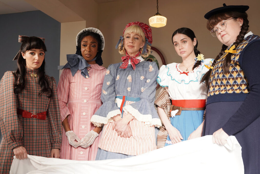 Chloe Fineman, Ego Nwodim, Heidi Gardner, Ana de Armas, and Molly Kearney in 'Saturday Night Live'