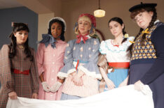 Chloe Fineman, Ego Nwodim, Heidi Gardner, Ana de Armas, and Molly Kearney in 'Saturday Night Live'