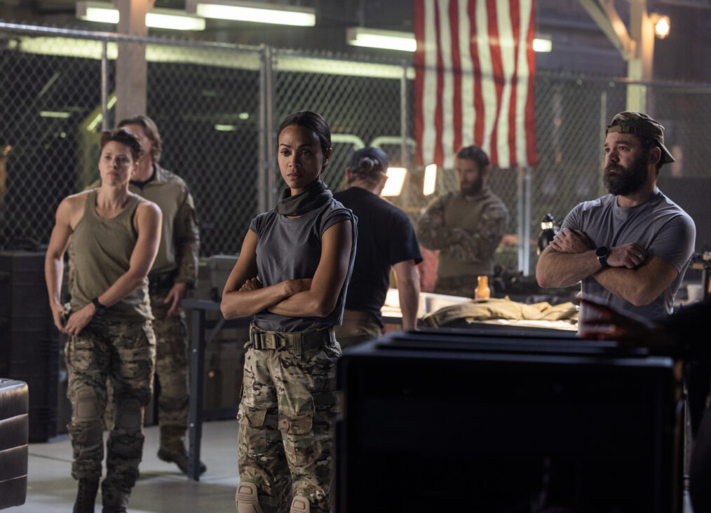 Jill Wagner, Thad Luckinbill, Zoe Saldana, James Jordan, Jonah Wharton, and Austin Hébert in 'Special Ops: Lioness'