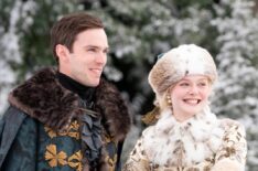 'The Great' Stars Nicholas Hoult & Elle Fanning React to That Season 3 Death