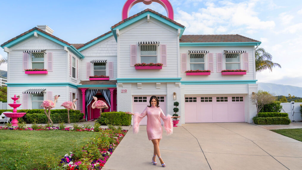 Ashley Graham en 'Barbie Dreamhouse Challenge'