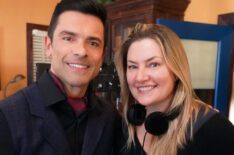 Mark Consuelos as Hiram Lodge and Mädchen Amick behind the scenes of Riverdale - 'Chapter One Thirty: The Crucible'