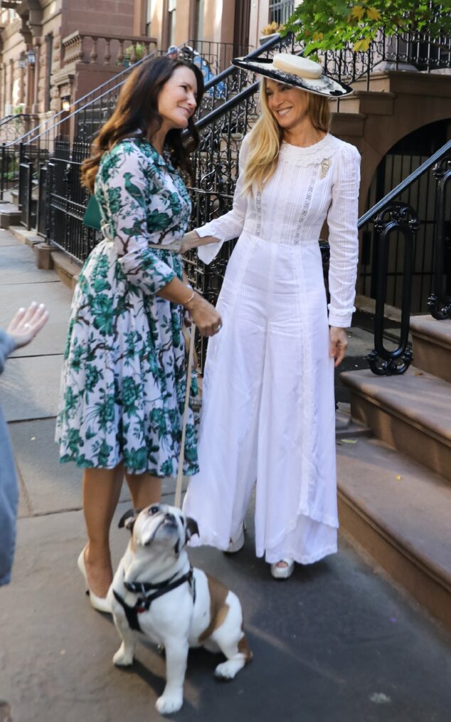 Kristin Davis and Sarah Jessica Parker on the set of 'And Just Like That...' Season 2