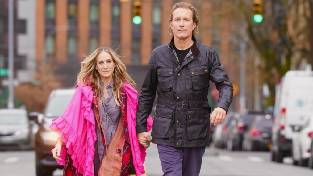 Sarah Jessica Parker und John Corbett in „And Just Like That...“, Staffel 2