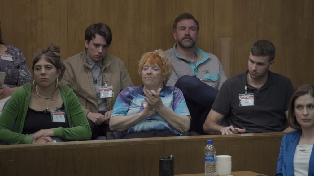 'Jury Responsibility' EP Uncovers Easter Eggs & Extra Treats From New Commentary Version 4 Edy Modica, Mekki Leeper, Susan Berger, Ross Kimball, and Ronald Gladden star in Jury Duty