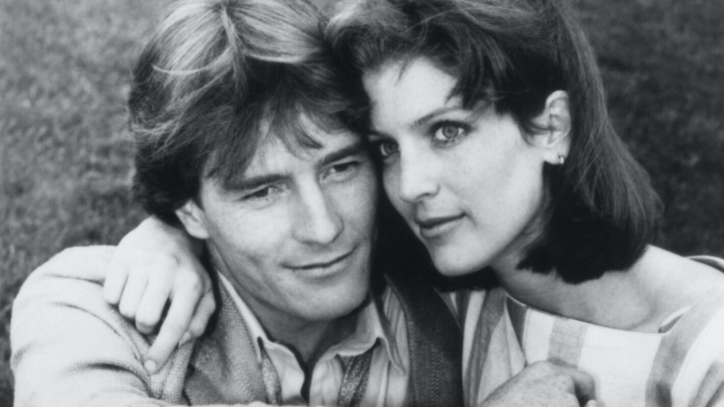Bryan Cranston and Patricia Kalember in 'Loving'