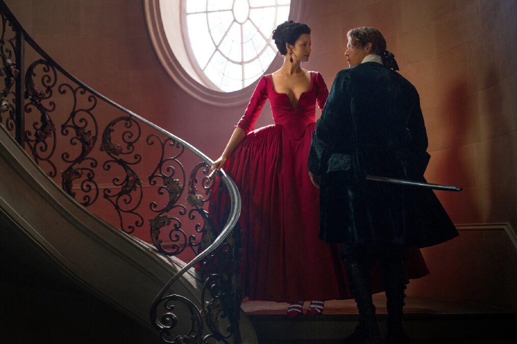 Caitriona Balfe and Sam Heughan in 'Outlander' Season 2