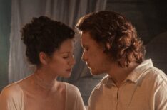 Caitriona Balfe and Sam Heughan in 'Outlander'