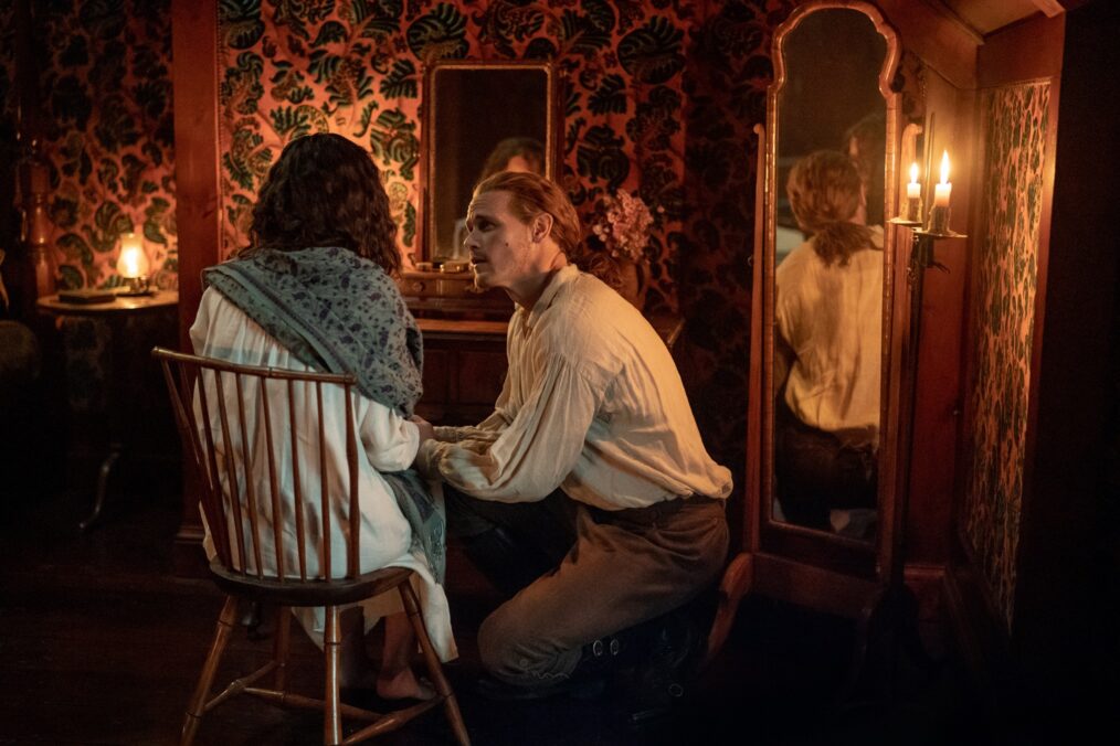 Caitriona Balfe and Sam Heughan in 'Outlander'