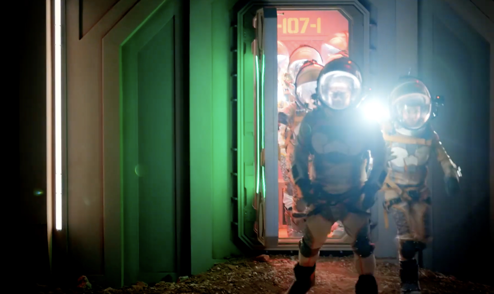 ‘Stars on Mars’ Must Evacuate Before Explosion in Sneak Peek (VIDEO) ‘Stars on Mars’ Must Evacuate Before Explosion in Sneak Peek (VIDEO)