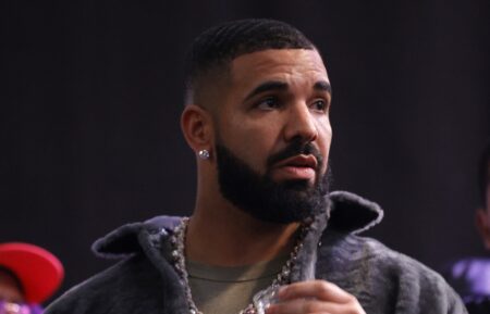 Drake attends rap battled